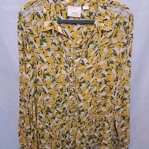 Maeve by Anthropologie 100% Viscose Rabbit Print Sz 10 Spring Button down top